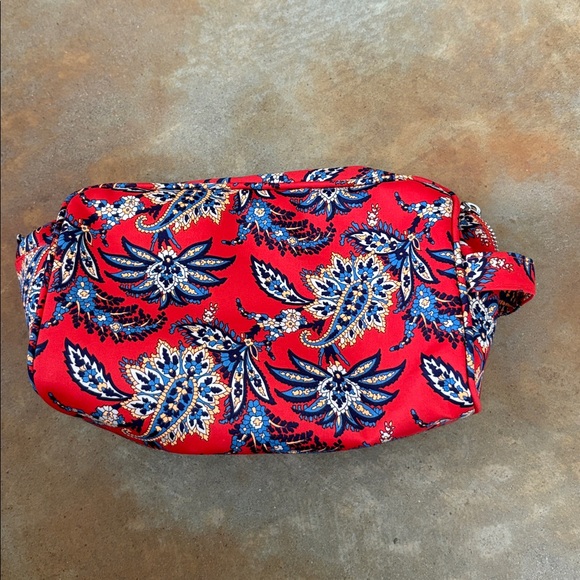 Liberty London Wash Bag in Arundel Print NWOT - Picture 1 of 3